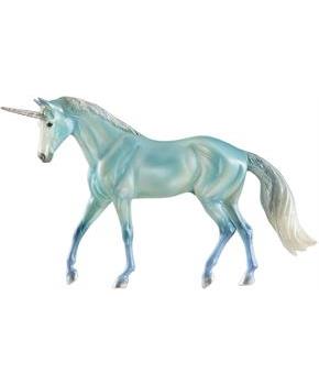 Breyer Freedom Series 1:12 Scale Model Horse | Le Mer, Unicorn of the Sea
