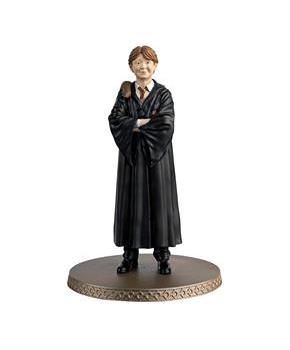 Harry Potter Wizarding World 1:16 Scale Figure | 010 Ron Weasley (w/ Scabbers)
