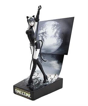 DC Comics Catwoman 10 Inch Ame-Comi Premium Motion Statue - Kabuki Variant