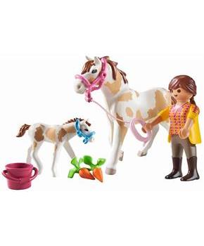 Playmobil 71243 Country Horse with Foal Building Set
