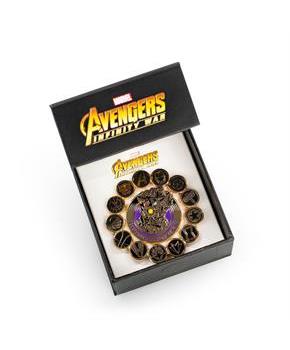 Marvel Avengers: Infinity War Official Infinity Gauntlet and Avengers Pin Set