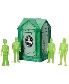 Universal Monsters Haunted Crypt (Glow In The Dark Edition) ReAction Figure Set