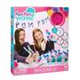 Pom Pom Wow! Snap and Decorate Set